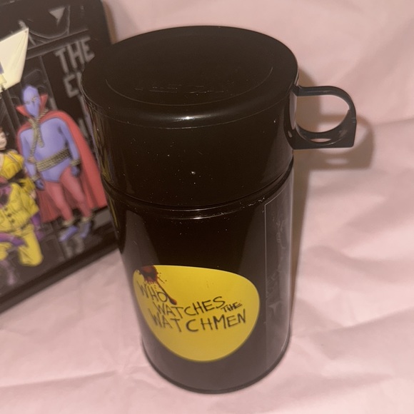 NECA Watchmen Minutemen Lunchbox w/ Thermos TM & DC Comics. Clean. - Picture 10 of 14
